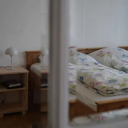 Schoene Mit Zwei Schlafzimmern Apartment *